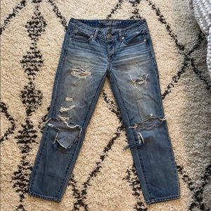AEO Distressed cropped jeans - boyfriend fit